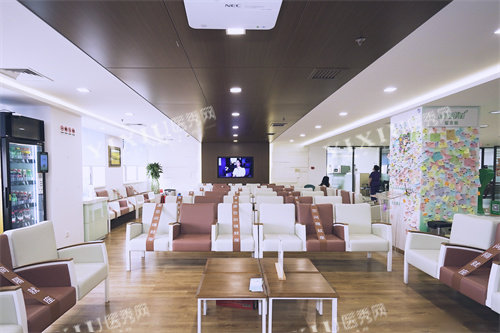北京茗视光眼科崇文门店休息区