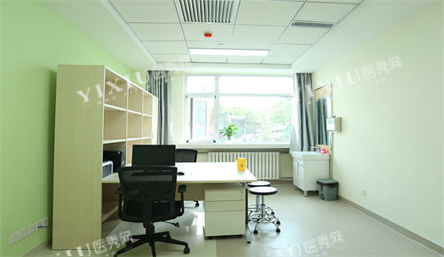 兰州普瑞眼视光医院诊室