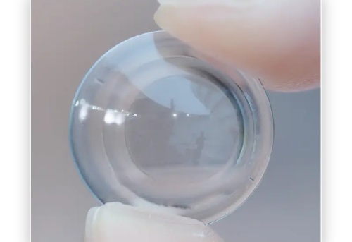 铭远小红花镜片怎么样?在青少年近视防控领域展现出独特的技术优势