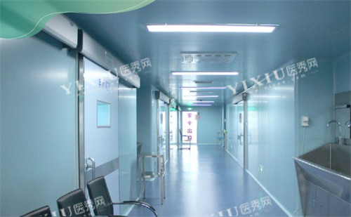 成都新视界眼科手术走廊环境