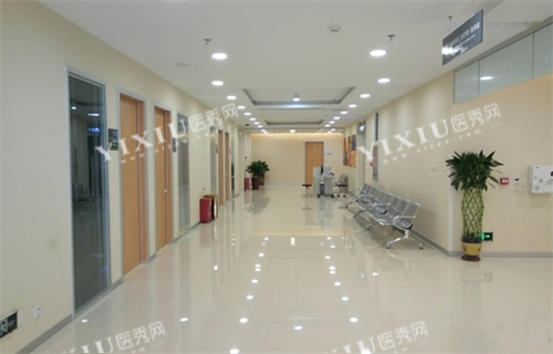 沧州爱尔眼科医院走廊