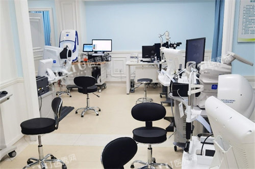 石家庄麦迪格眼科医院检查室设备